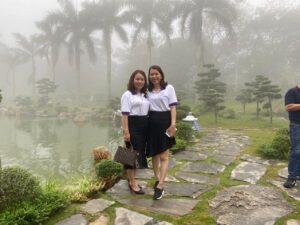 Ao dong phuc ki niem 20 nam ngay ra truong May Thanh Viet